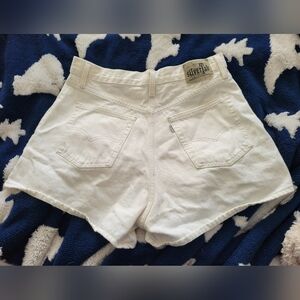 Levi's SilverTab Women's White Mom Jean Shorts - 100% Cotton